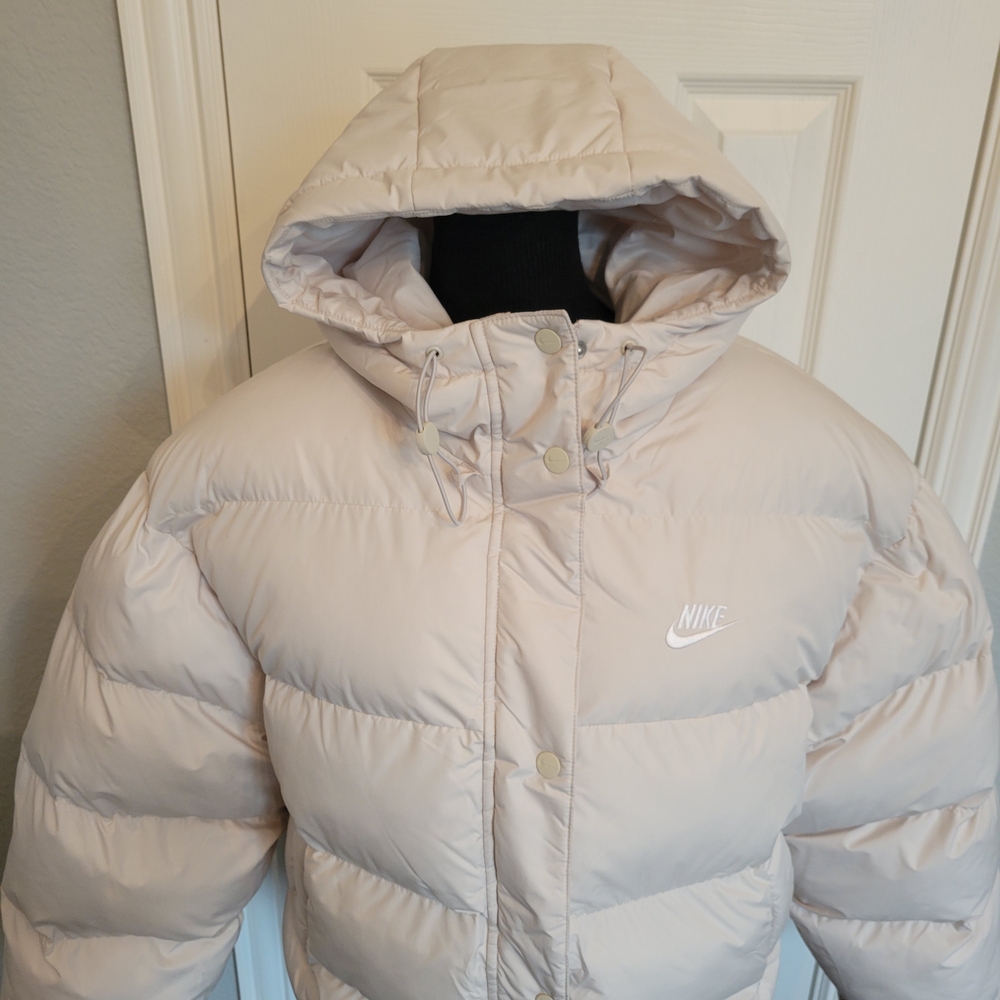 Nike Puffer Jacket - Light Cream - Picture 2 of 4